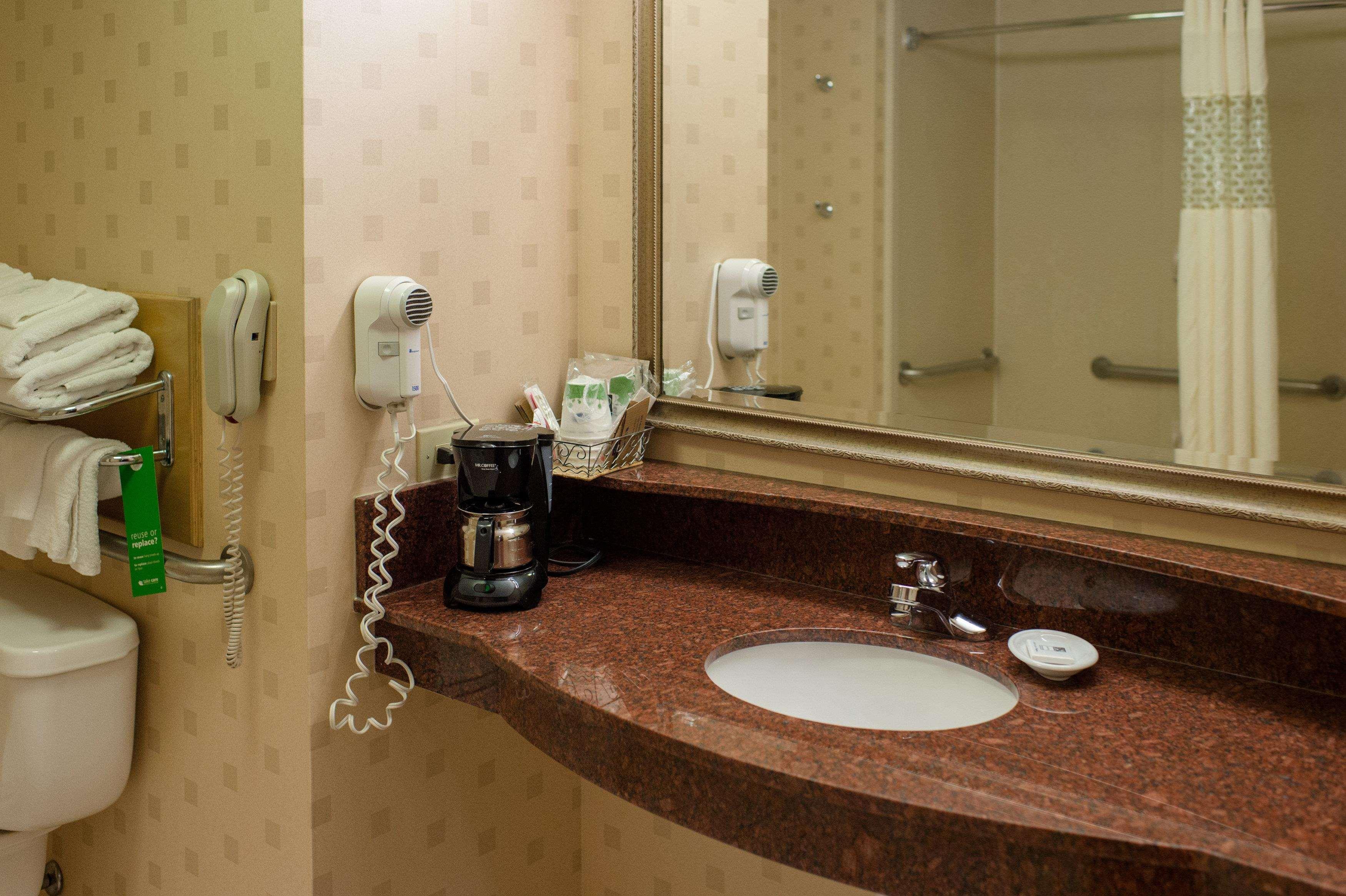 Hampton Inn Oxford-West Экстерьер фото